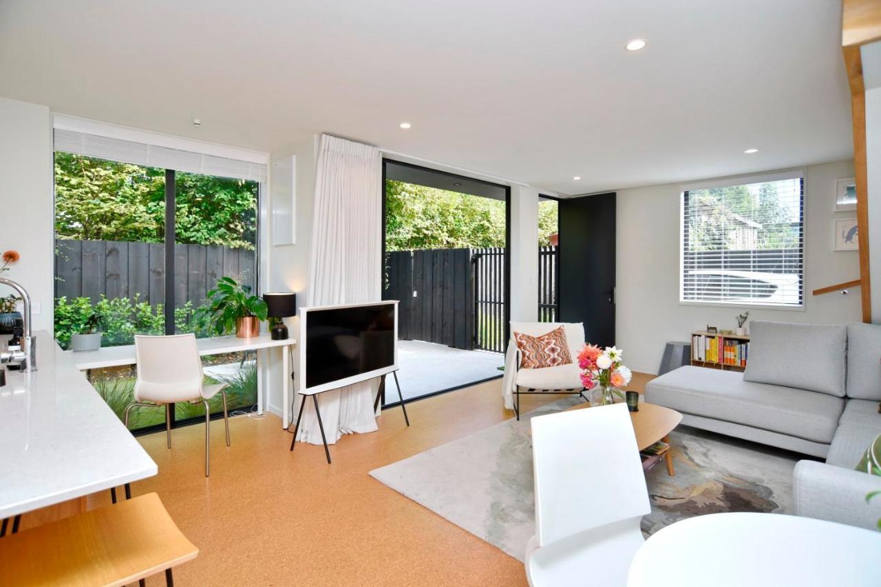 Dickens St - Christchurch Holiday Homes Экстерьер фото