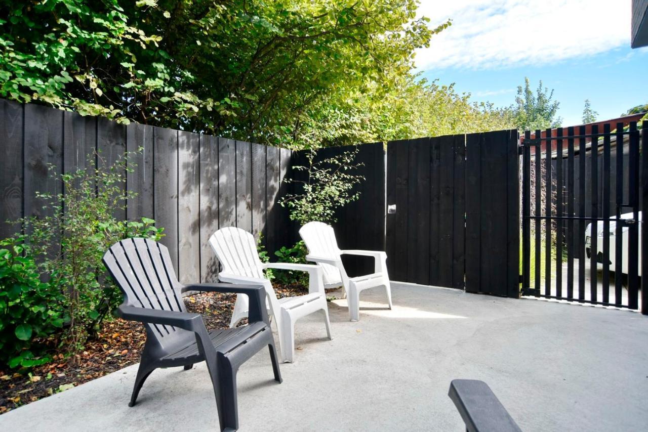 Dickens St - Christchurch Holiday Homes Экстерьер фото