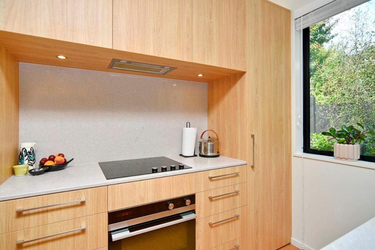 Dickens St - Christchurch Holiday Homes Экстерьер фото